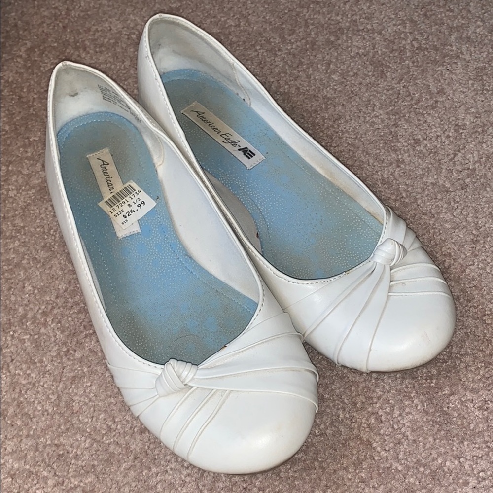 White Flats with Knot Detail